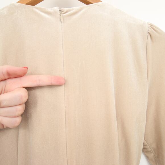 Antonio Melani Jumpsuit Champagne Beige Velvet Long Sleeve V Neck Wrap Tie 0 - Picture 7 of 12